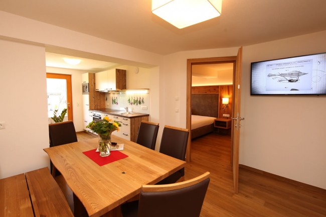 Esstisch für Ferienwohnungen