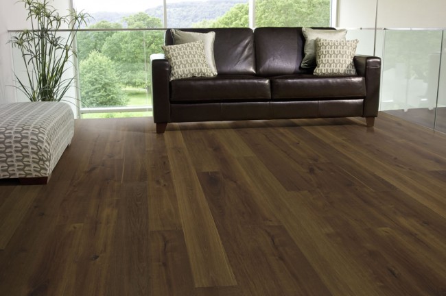 Queen Eiche astig geräuchert handgehobelt - Tischlerei In-Holz